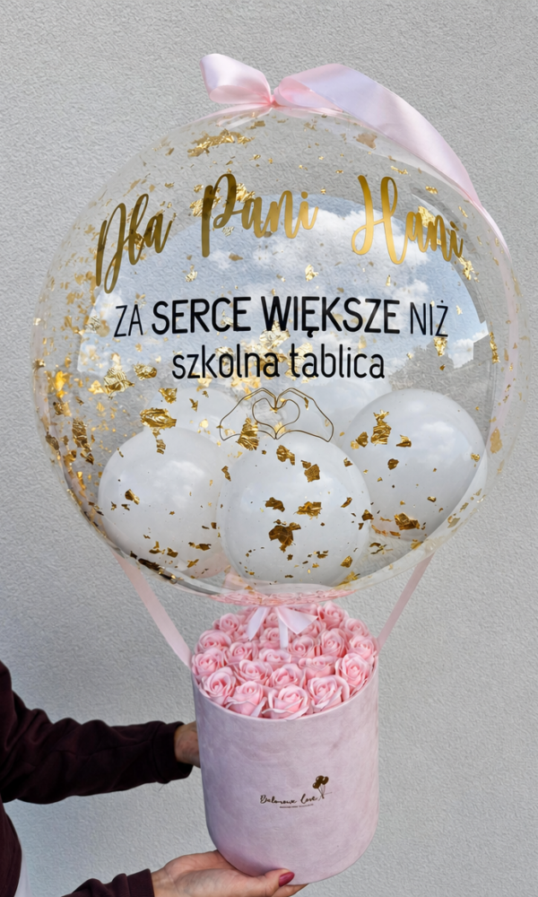 BalonBox z mydlanymi różami - Prezent z okazji Dnia Nauczyciela