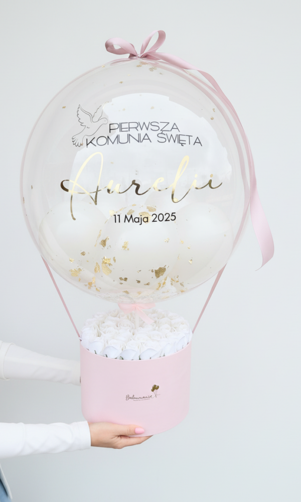 FlowerBox z mydlanymi różami i balonem | Prezent z okazji Pierwszej Komunii Świętej